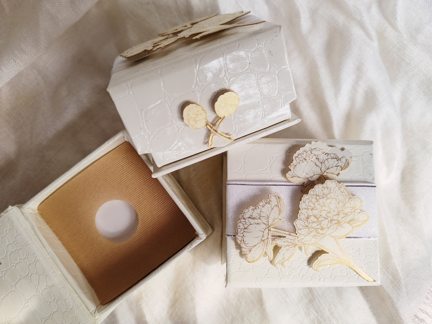 Gold print cutting motifs set