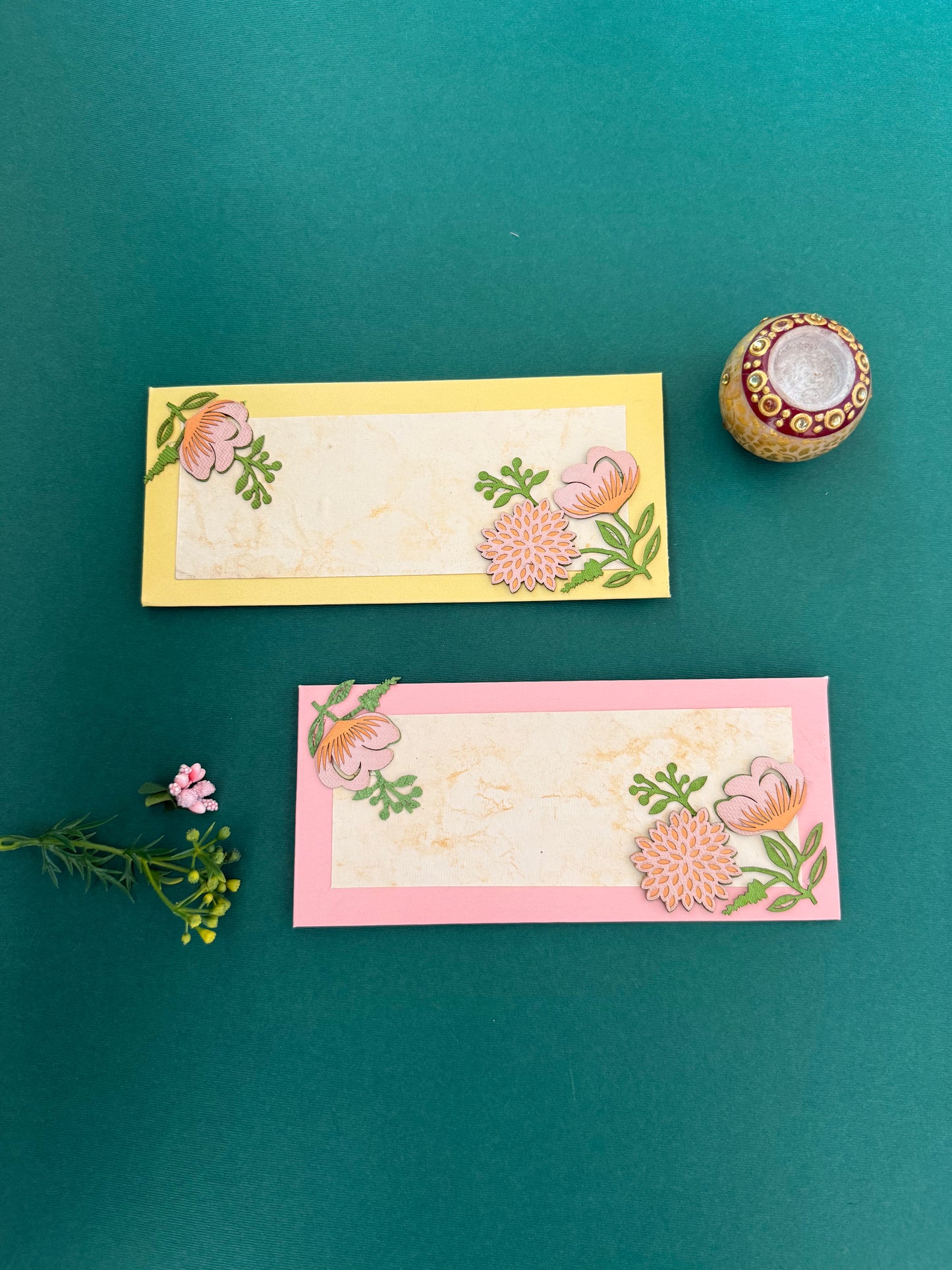 Turlip flower envelop -Set of 10