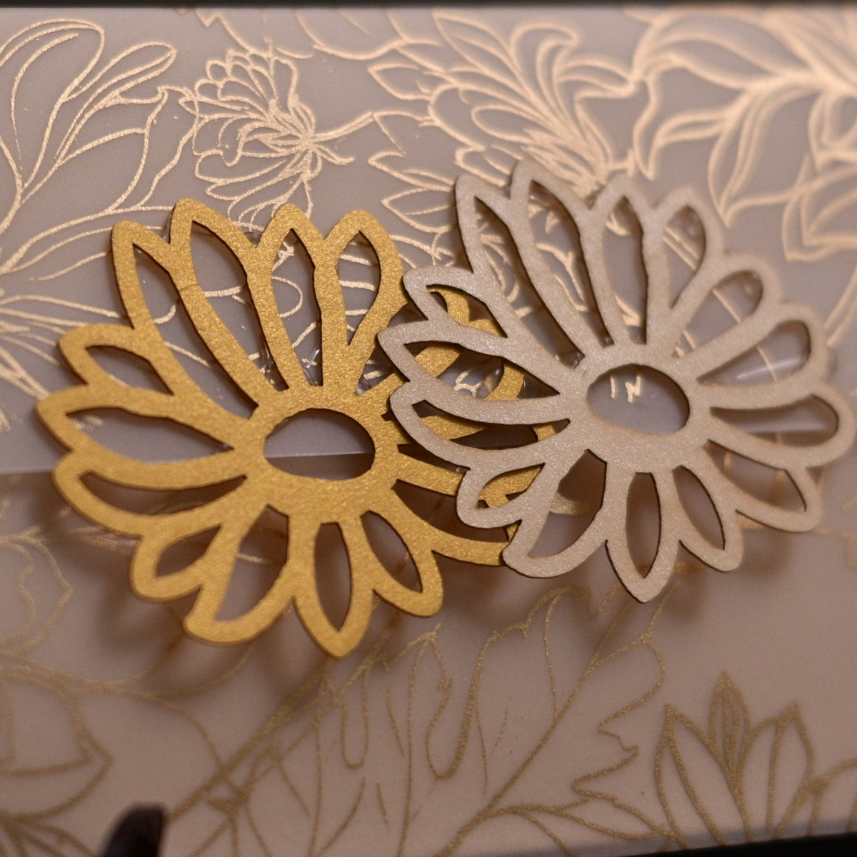 Gold Print fine line Butter Envelope