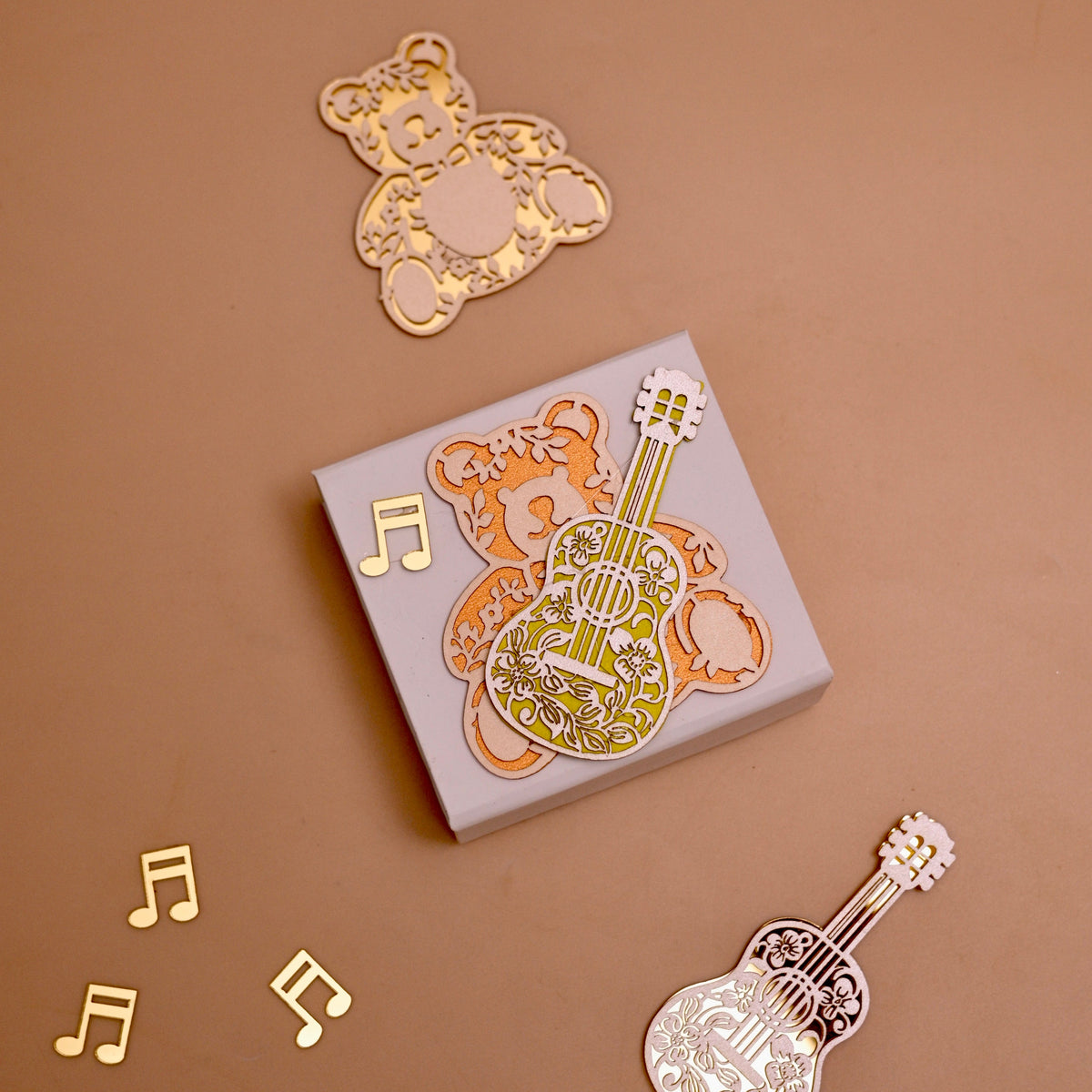 Guitar teddy Square white coin box