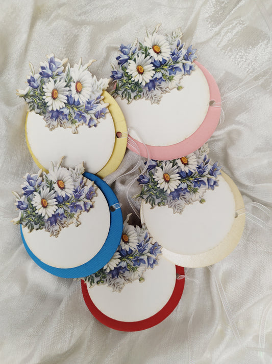 decorative gift tags in mixed colours with flower prints