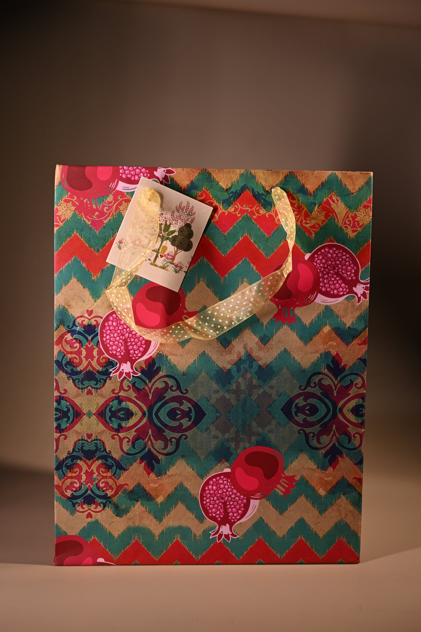 Colorful zigzag-pattern ambrosia green bags with a ribbon handle